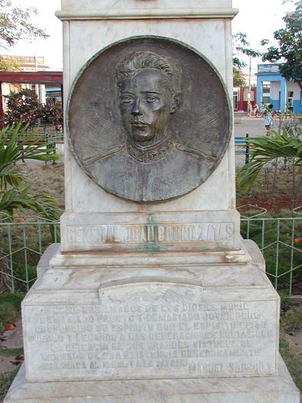 Monumento en quivican al general Juan Bruno Zayas