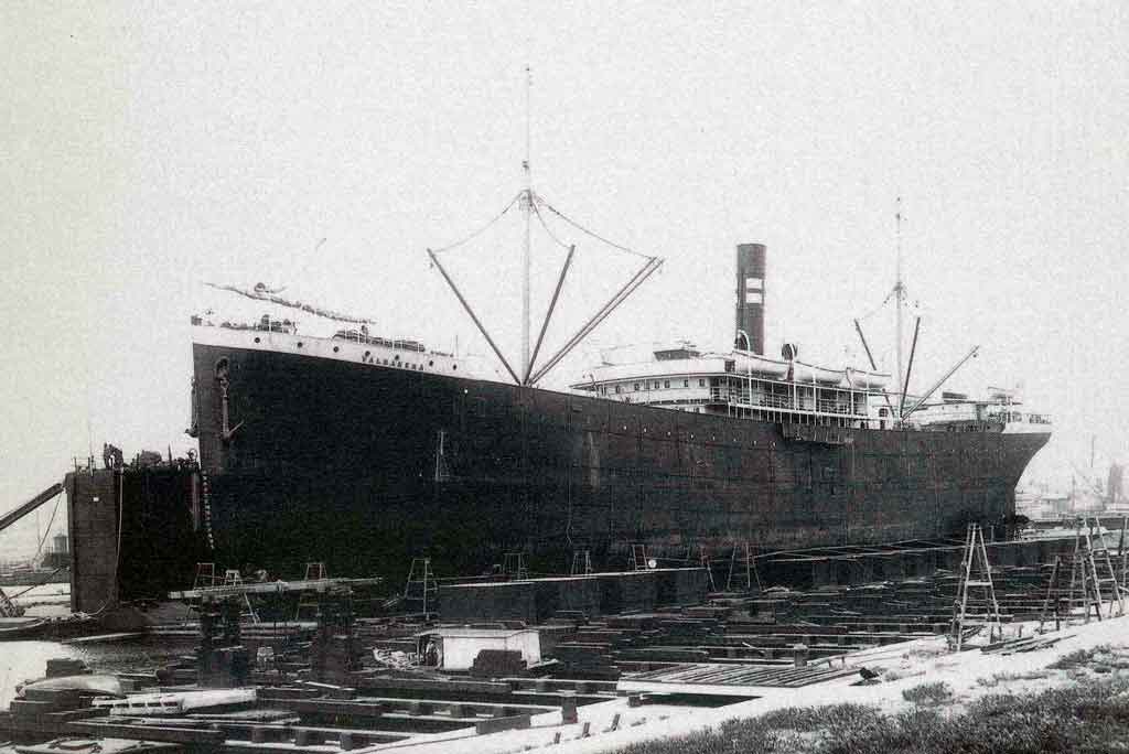 1919--naufragio-del-valbanera,-vapor-de-la-linea-pinillos,-barco,-vapores-trasatlanticos-imagen-lateral-en-puerto