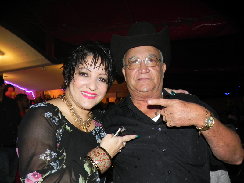Tania Pantoja con Elíades Ochoa durante la celebración de los 20 años de Bamboleo