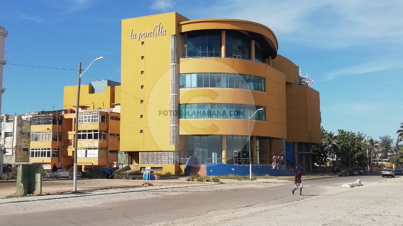 Centro Comercial La Puntilla La Habana Cuba