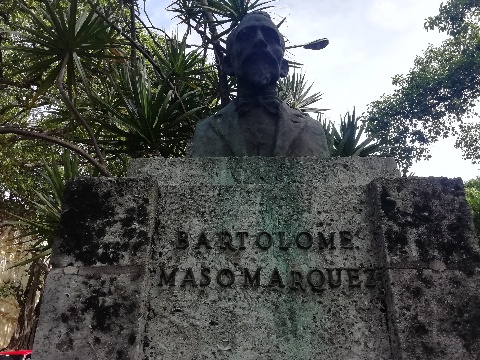 Monumento a Bartolome Maso Busto